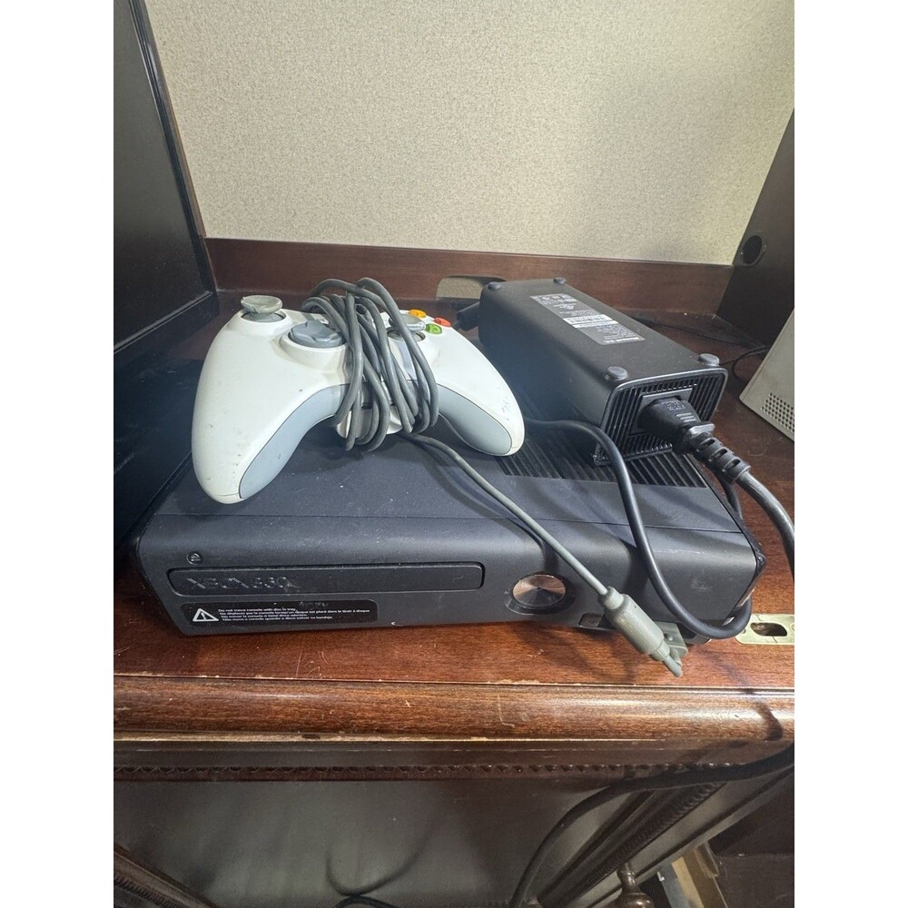 Microsoft Xbox 360 S Slim 250GB Black Video Game Console System w/ Kinect Tested